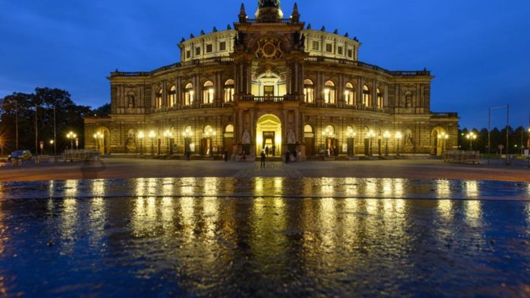 Erste Premiere der Semperoper: Semperoper Dresden beginnt Premieren-Reigen der neuen Saison