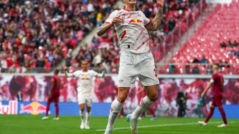 Fußball-Bundesliga: 4:0 gegen Augsburg: RB Leipzig wieder in der Spur