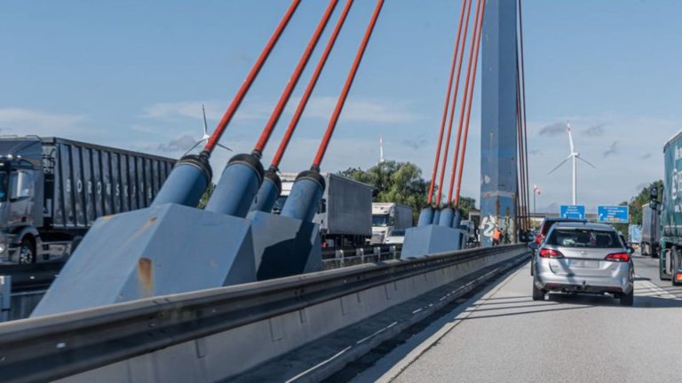 Autobahnbrücke: Norderelbbrücke muss noch Jahre halten – Note „ungenügend“