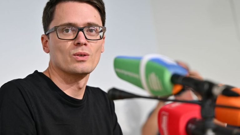 Parteien: Linke-Chef: Demokratische Institutionen vor AfD schützen