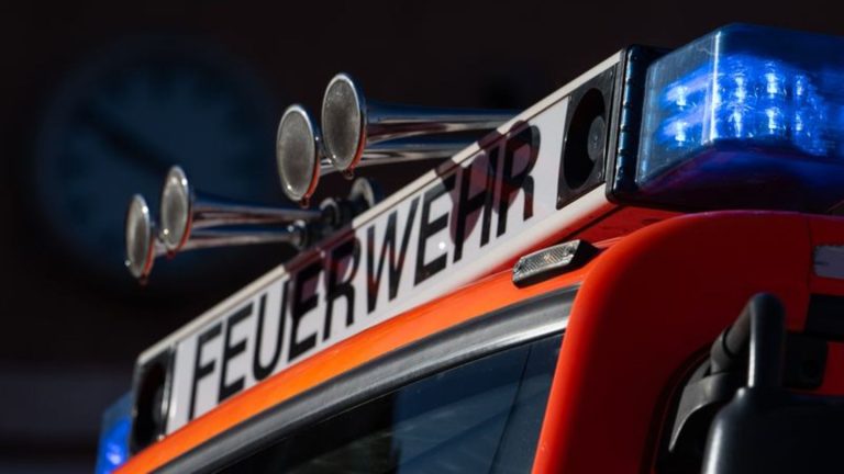 Feuer: Balkonbrand in Stralsund – vermutlich brennende Zigarette