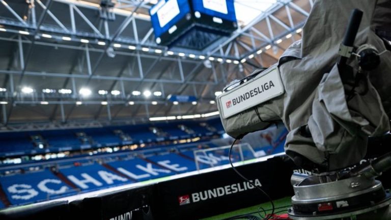 Nachfolger von Karel Geraerts: Medien: Niederländer van Wonderen wird neuer Schalke-Trainer