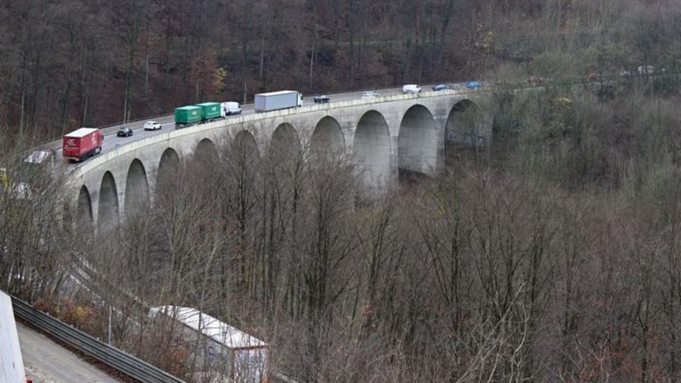 Verkehr: Albaufstieg in Richtung München gesperrt