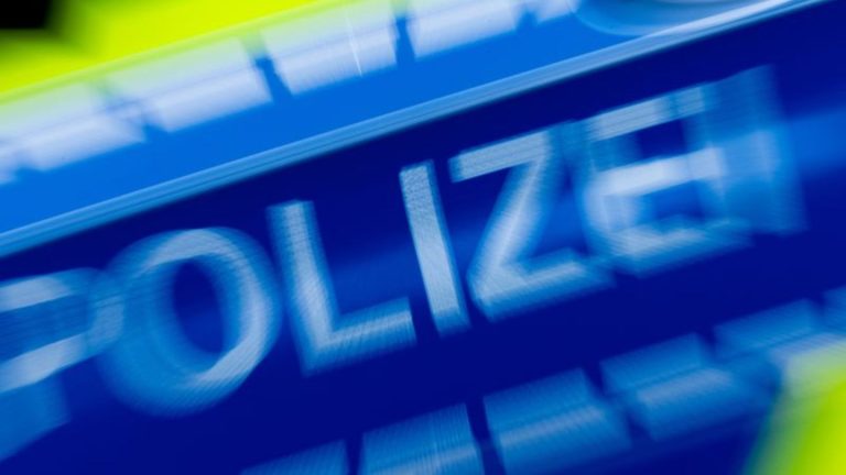 Poser-Szene: Polizei zieht bei Tuning-Treffen Fahrzeuge aus dem Verkehr