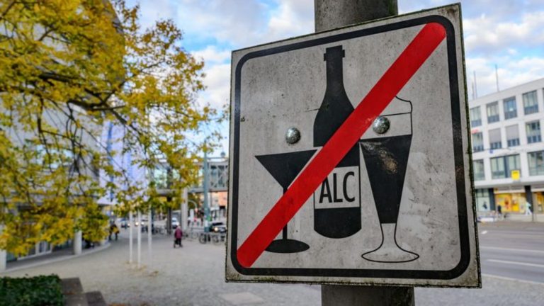 Sicherheits-Debatte: Oderstadt erteilt Platzverweise in Alkoholverbotszonen