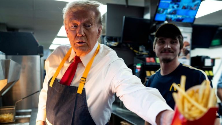 Donald Trump arbeitet in Fast-Food-Restaurant: Was steckt dahinter?