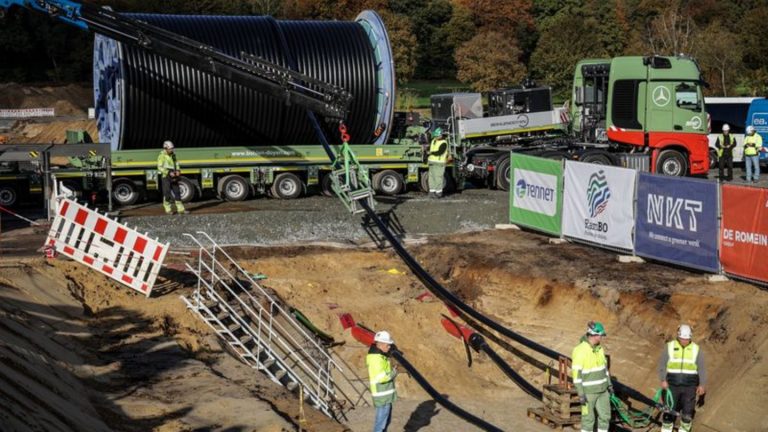 Stromautobahn: Bau der Trasse Suedlink – Vier Kabel für die Energiewende