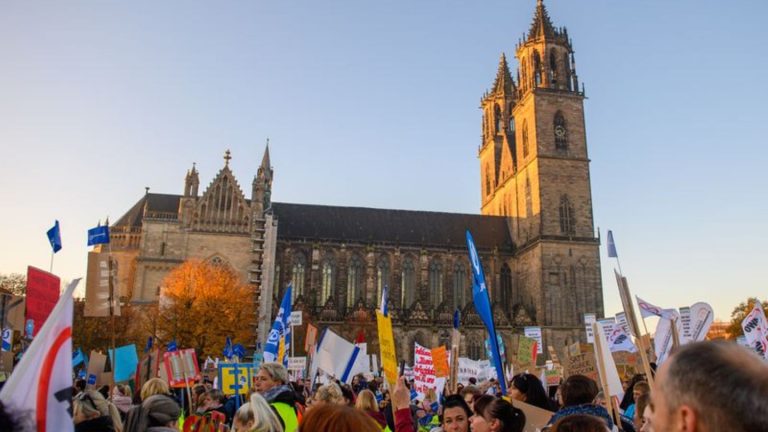 Soziales: Demo gegen befürchtete Einschnitte in der Behindertenhilfe