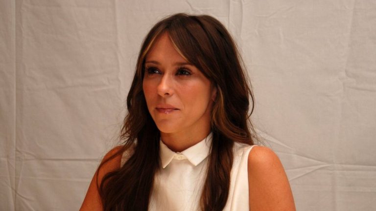 Jennifer Love Hewitt: Halloween-Liebe auf der Haut verewigt