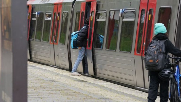 Freifahrscheine: 200.000 Hamburger Schüler haben Gratis-Deutschlandticket