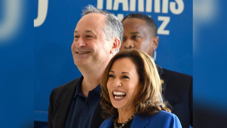 Douglas „Doug“ Emhoff: Das ist der Gentleman an Kamala Harris‘ Seite