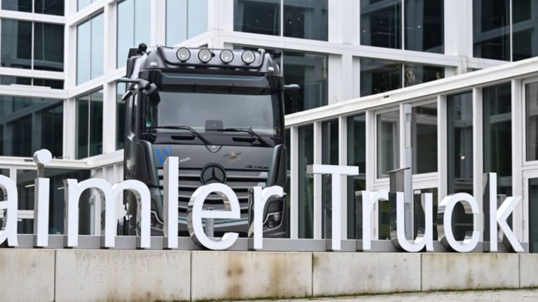 Lkw: Daimler Truck und Volvo konkretisieren Software-Pläne