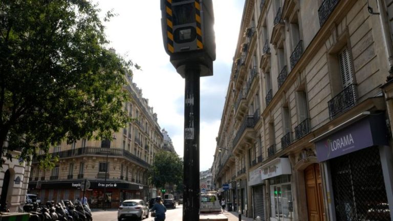 Sicherheit oder Abzocke?: Protest gegen neue Super-Radarfallen in Frankreich