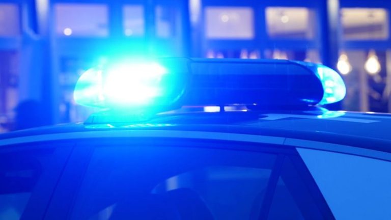 Kriminalität: 41-Jähriger von jungen Männern attackiert – Polizei bedrängt