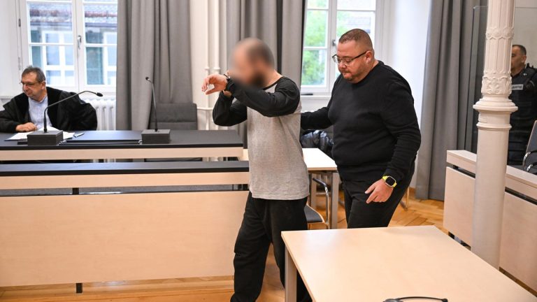 Baden-Württemberg: Messerattacke auf Vierjährige: Mann muss dauerhaft in Psychiatrie