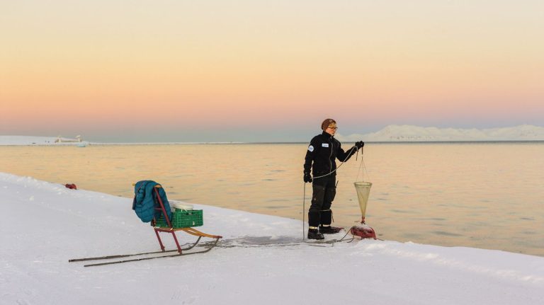 Mare-Bildband: Menschen in Eis und Einsamkeit – der Fotograf Paolo Verzone besucht Spitzbergen