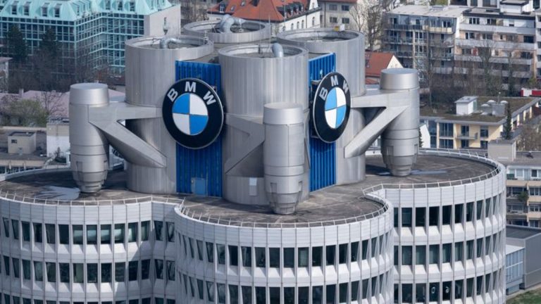 Autoindustrie: BMW-Gewinn bricht ein wegen China-Schwäche