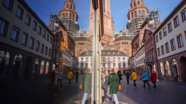 Literatur: Annett Gröschner wird neue Mainzer Stadtschreiberin