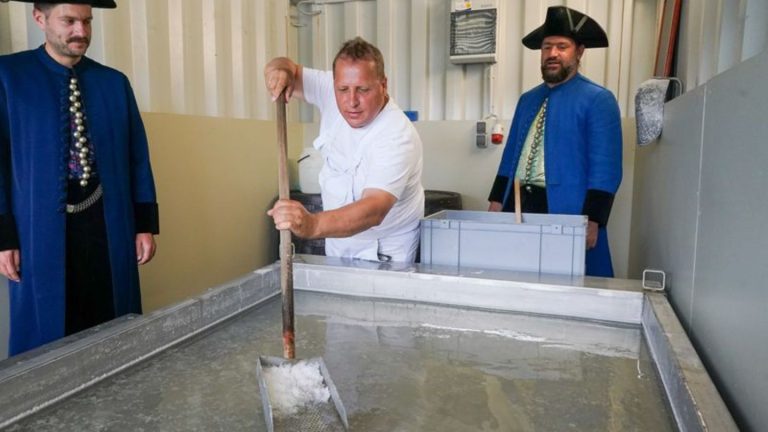 Lebendige Geschichte: Salzwirker-Brüderschaft in Halle bewahrt alte Traditionen