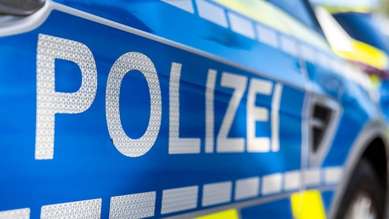 Körperverletzung: Zwölfjähriger wirft Böller auf Elfjährige