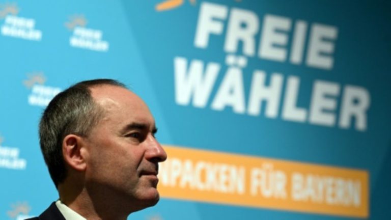 Freie Wähler kommen in bayerischem Geiselwind zu Bundesparteitag zusammen