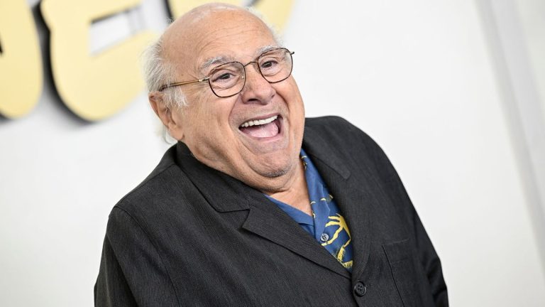 Hollywood-Komiker: Danny DeVito wird 80 – mit Trampolinspringen in Schwung