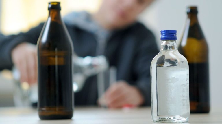 Gesundheit: Weniger Jugendliche mit Alkoholvergiftung in Klinik