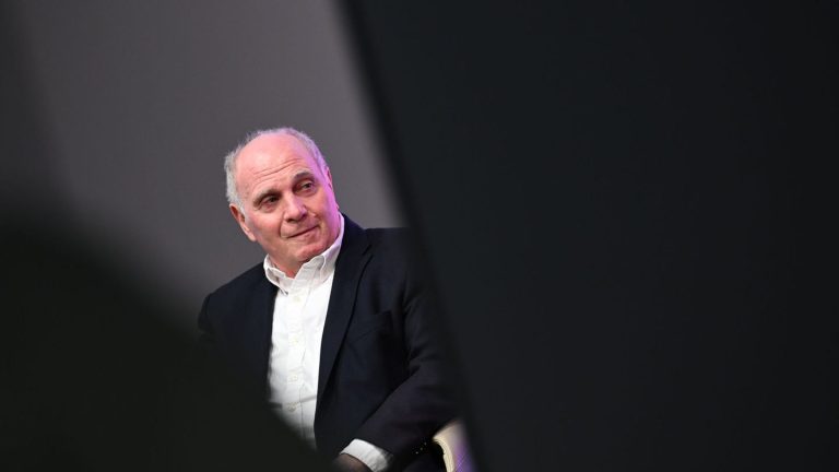 FC Bayern München: Hoeneß: „Dass ich alles bestimme, ist Blödsinn“