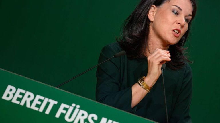 Bundestagswahl: Baerbock: Im Wahlkampf nicht „mit Dreck bewerfen“