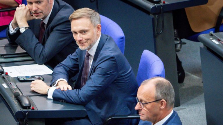 „D-Day“-Papier: SPD-Generalsekretär fordert eine Entschuldigung von Lindner – die Reaktionen