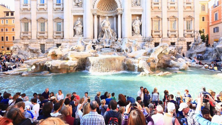 Münzwurf in Rom: „Planschbecken“ statt Trevi-Brunnen – Wahrzeichen wird zur Lachnummer