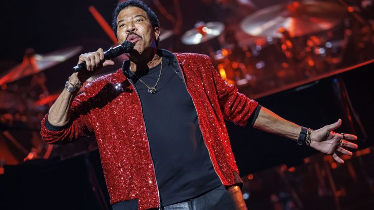 Leute: Lionel Richie verbringt Weihnachten am liebsten zu Hause