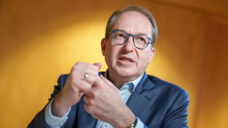 Vor der Bundestagswahl: Dobrindt fordert von SPD „Anstands-Selbstverpflichtung“