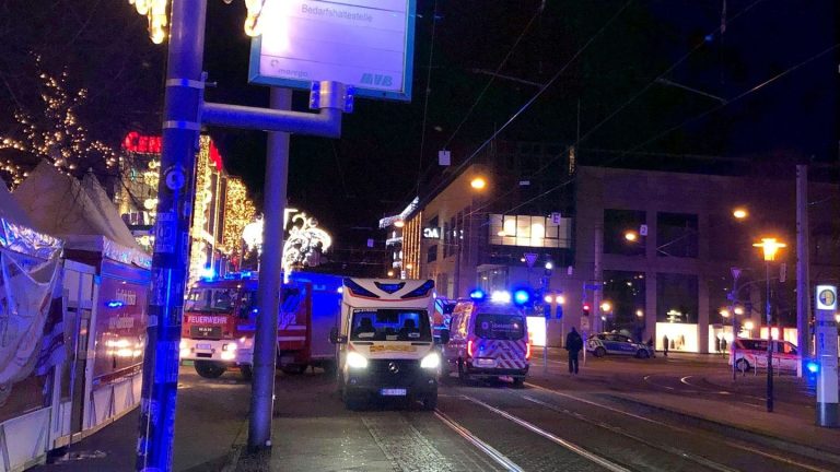 Großeinsatz: Auto fährt in Menschenmenge in Magdeburg – Was wir wissen