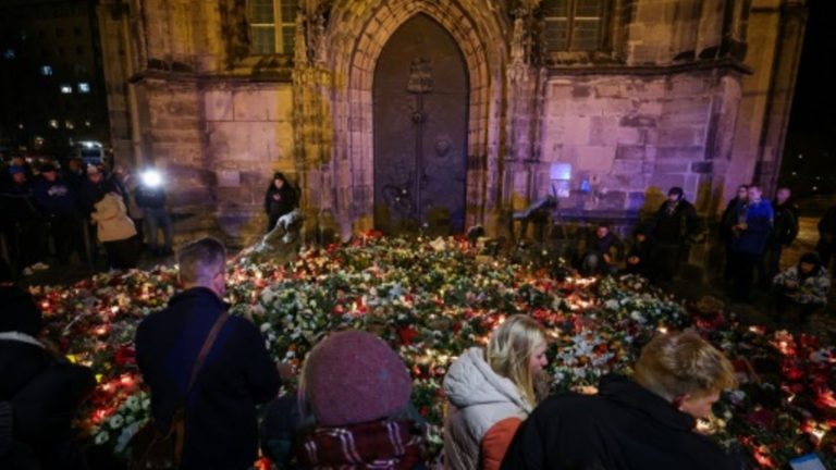 Nach Anschlag auf Weihnachtsmarkt: Gedenkstunde im Magdeburger Dom