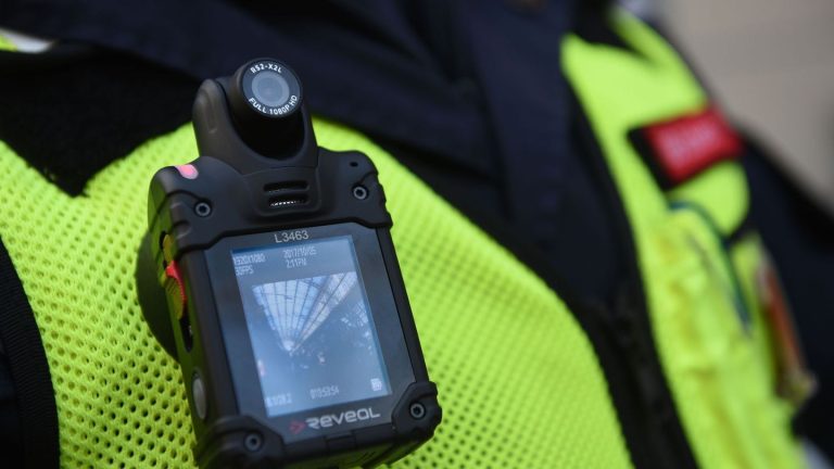 Regionalverkehr: Bahn will weitere Mitarbeiter mit Bodycams ausstatten