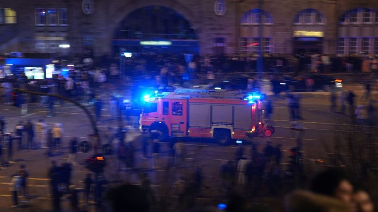 Neujahr in Deutschland: Fünf Tote bei Böller-Unfällen in der Silvesternacht