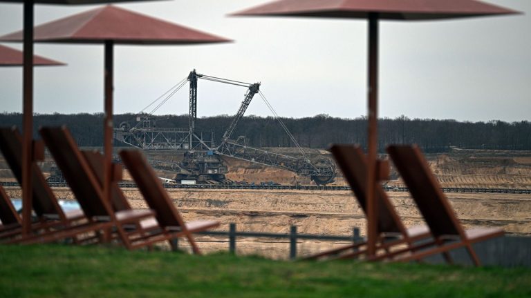 Umweltschutz: BUND in NRW klagt erneut gegen Braunkohleabbau Hambach